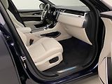 Jaguar F-Pace P250 SE R-DYNAMIC AWD AUT  - náhled 23