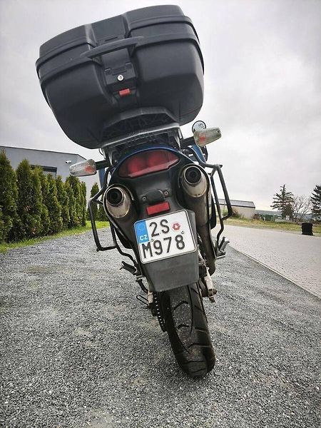 Honda XL 1000 V Varadero (2002) - fotka 4 z 15