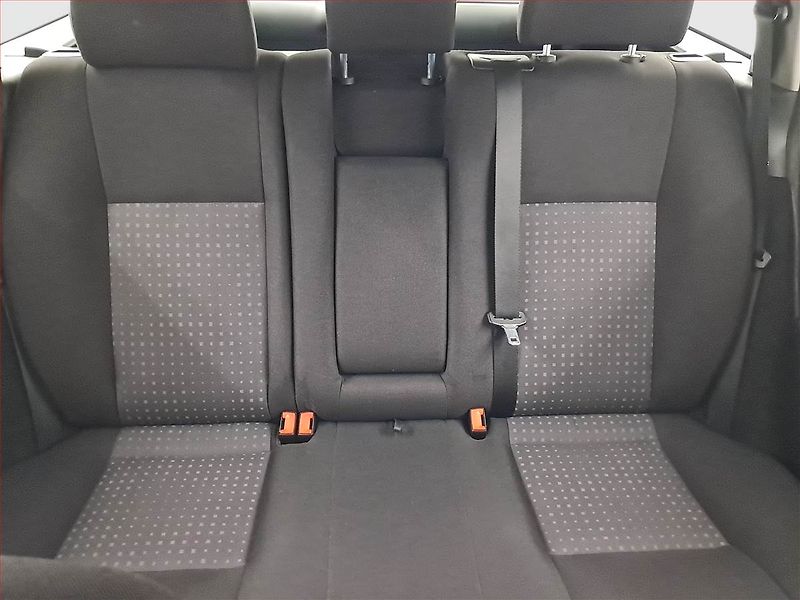 Ford Mondeo (2003) 2.0 TDCi, jezdí výborně - fotka 10 z 15