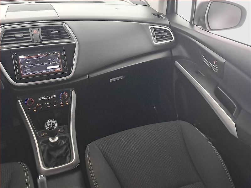 Suzuki SX4 S-Cross (2020) 1.4 BoosterJet, Serv.kniha - fotka 8 z 20