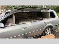 Pec na pizzu z Fordu Mondeo Combi.
