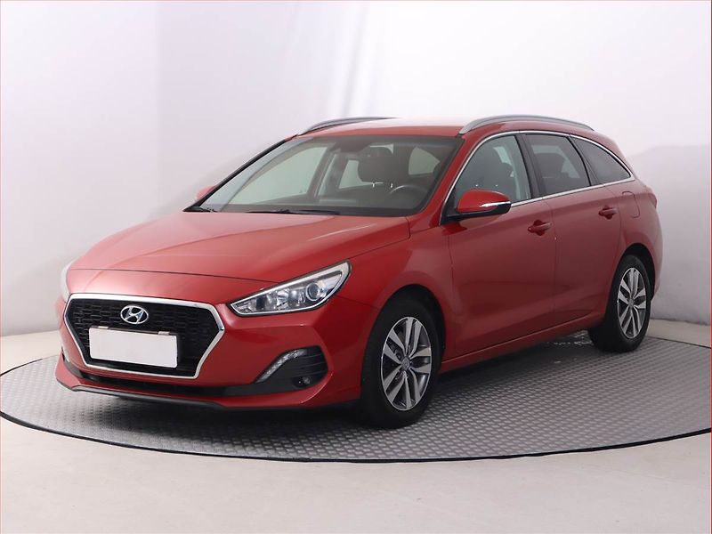 Hyundai i30 (2018) 1.4 T-GDI, Serv.kniha, Navi - fotka 2 z 22