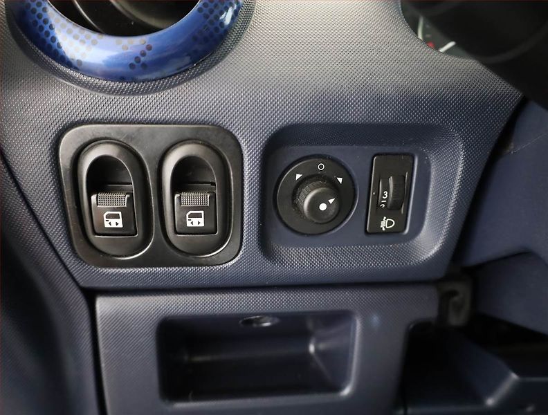 Peugeot 1007 (2005) 1.6 16V, Automat, nová STK - fotka 12 z 14