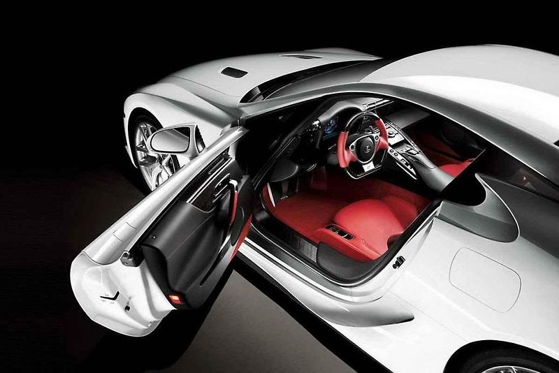 Lexus LFA.