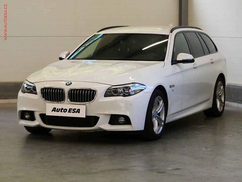 BMW Řada 5 (2016) 2.0d 525D xDrive, ČR, AT - fotka 3 z 22