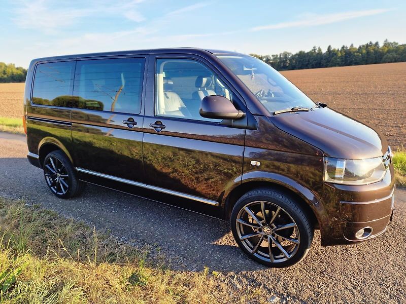 Volkswagen Multivan (2010) Vw Multivan T5 Highline 2.0 TD - fotka 2 z 16