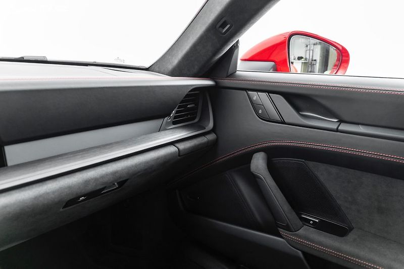 Porsche 911 GT3 992.2 facelift, PDK - fotka 35 z 40