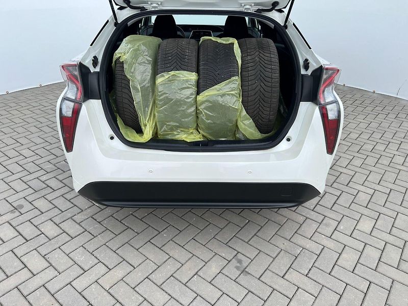 Toyota Prius (2016) 1.8VVT-i HYBRID Kamera! HUD! - fotka 10 z 39