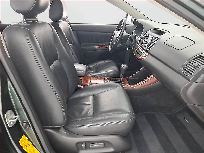 Toyota Camry (2002) 2.4 i, Automat, po STK - fotka 9 z 18