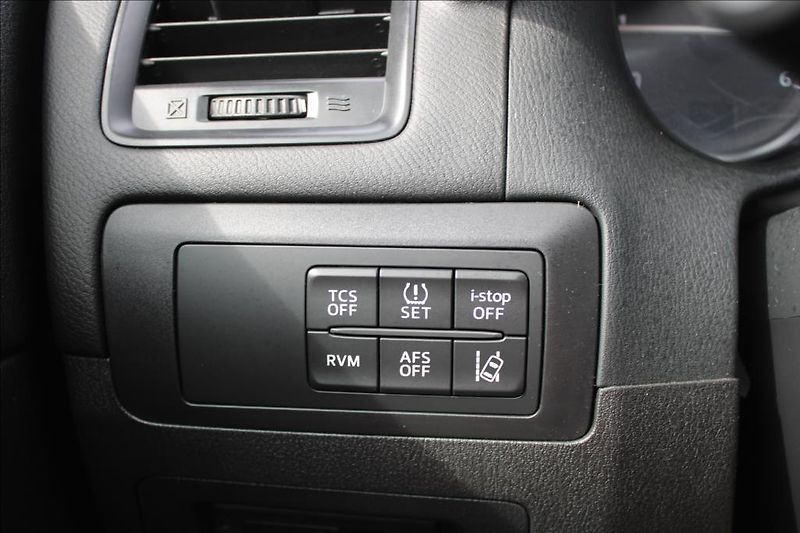 Mazda CX-5 2,2 D Skyactiv  NAVI,XENONY,ČR - fotka 16 z 31
