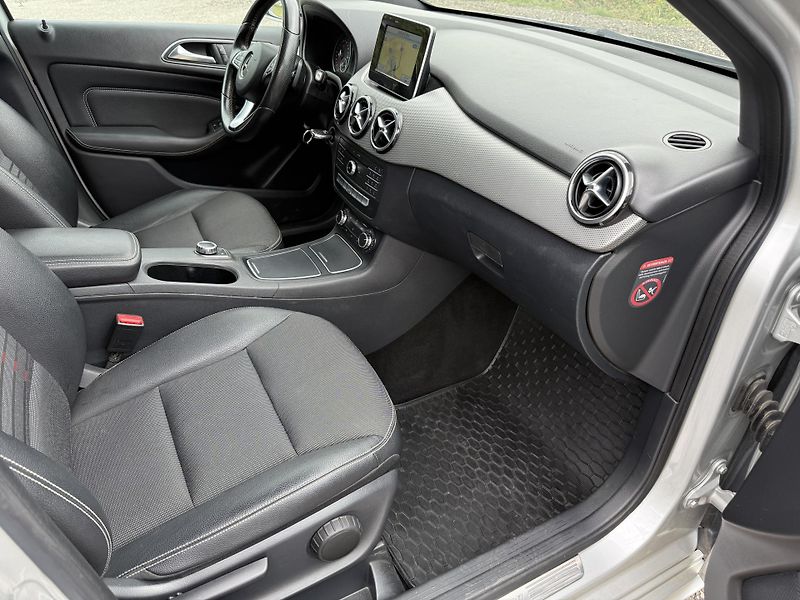 Mercedes-Benz Třídy B 2,2CDI 100kW Automat - fotka 10 z 22