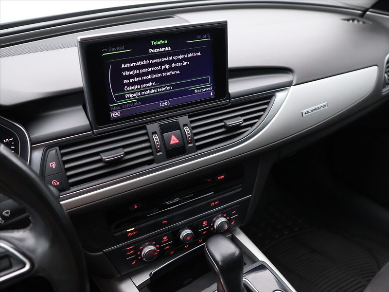 Audi A6 Avant 3,0 TDI 150kW Klima Pano - fotka 17 z 31