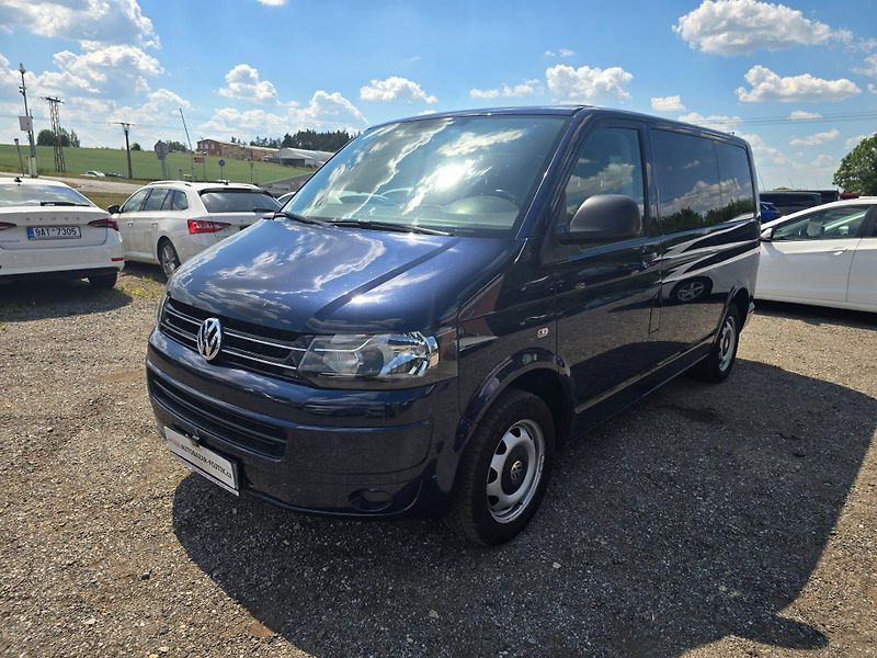 Volkswagen Multivan (2014) 2.0 TDi 103KW DSG pravidelný s - fotka 3 z 21