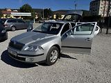 Škoda Octavia (2004) II, 1.6MPi,rezervace - náhled 12