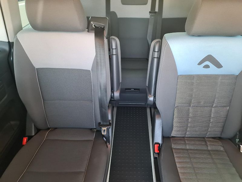 Volkswagen Multivan (2011) 2.0 TDi 103-KW WEBAST OLOMOUC - fotka 54 z 109