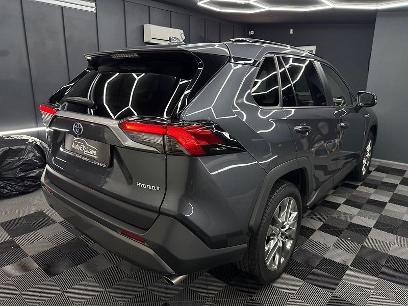 Toyota RAV4 (2021) 2.5 Hybrid e-CVT Executive FW - fotka 8 z 26
