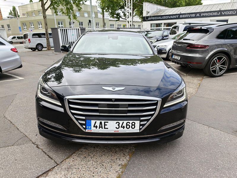 Hyundai Genesis V6 GDi 3,8 HTrac CZ,1 maj - fotka 3 z 37