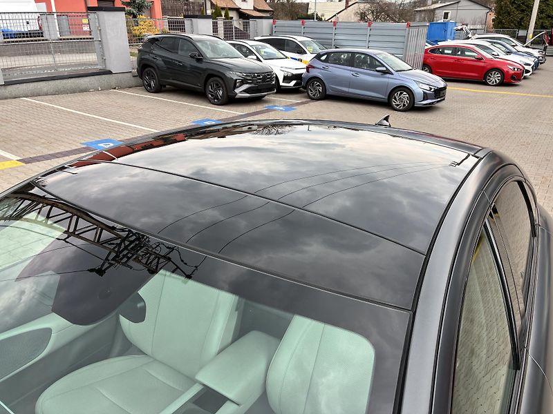 Hyundai Ioniq 6 77kWh PREMIUM REZERVACE - fotka 40 z 44