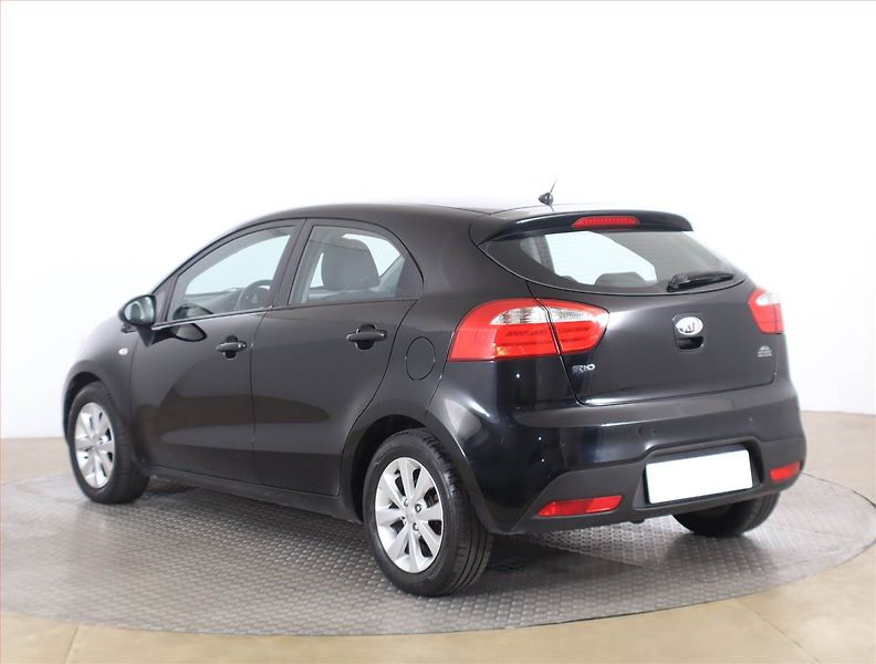 Kia Rio (2013) 1.4 CVVT, Serv.kniha, Tempomat - fotka 4 z 15