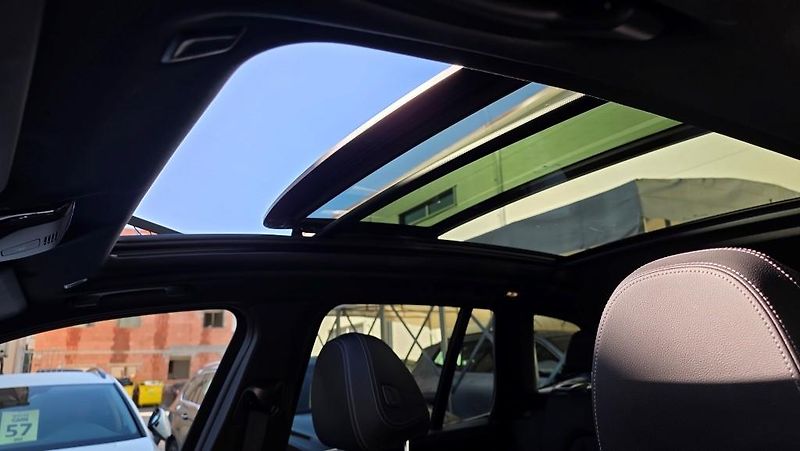 BMW iX3 (2022) M-Sport 210kW 80kWh SoH96,3% - fotka 51 z 56
