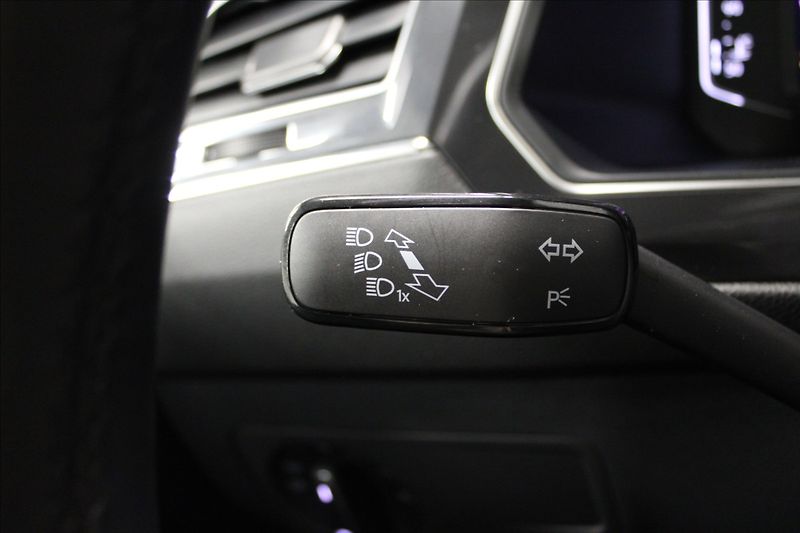 Volkswagen Tiguan Allspace 1,5 TSI EVO DSG Elegance CZ - fotka 15 z 35