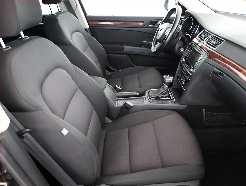 Škoda Superb (2009) 2.0 TDI, Automat, po STK - fotka 7 z 18