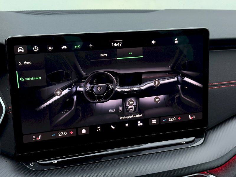 Škoda Octavia (2024) Combi 2.0 TSI 195 kW DSG RS - fotka 17 z 21