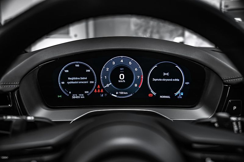 Porsche Panamera 4 /PANORAMA/BOSE/360/APPLECAR - fotka 19 z 20