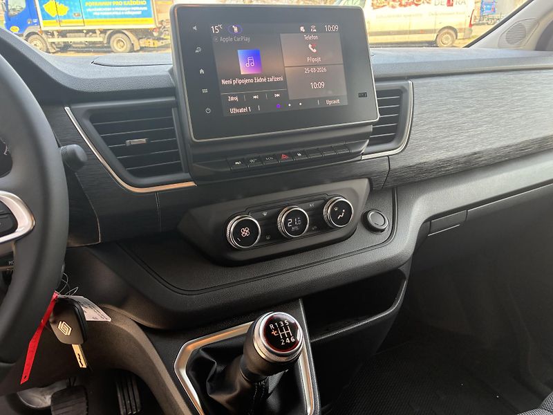 Renault Trafic (2025) do 2,5t - NEPOTŘEBUJE TACHO! - fotka 23 z 31