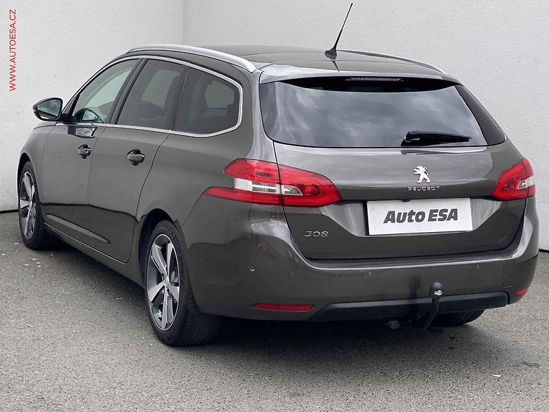 Peugeot 308 (2015) 1.2 PT, Allure, LED, panor - fotka 6 z 18