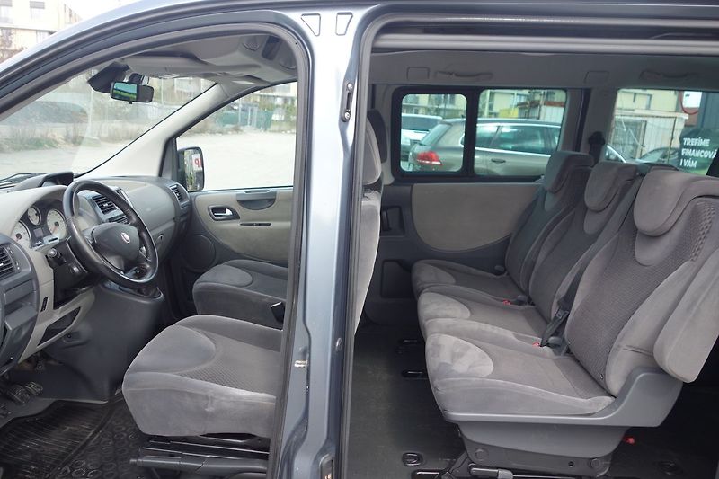 Peugeot Ostatní 2.0JTD136k L1H1 5MÍST STK 1/28 - fotka 7 z 23