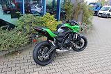 Kawasaki Z 650 (2026) S MY 2026 ZELENÁ - náhled 3