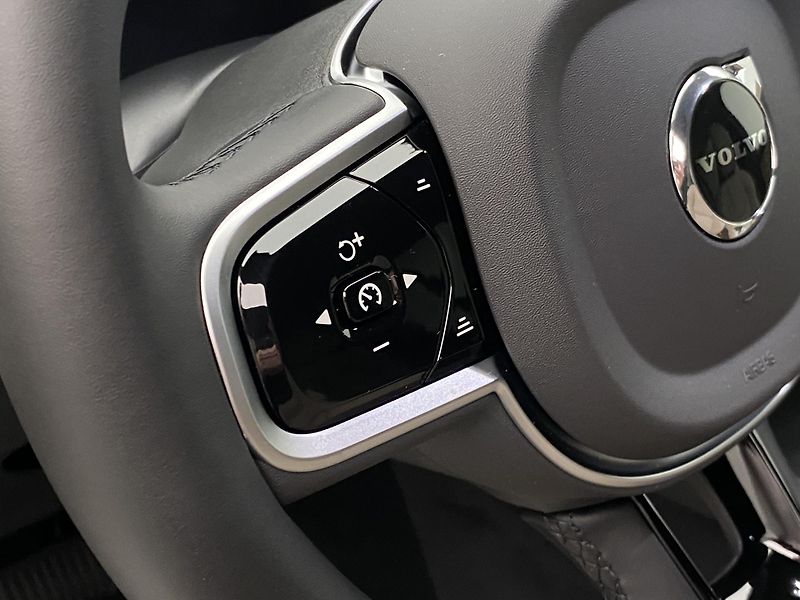 Volvo XC90 (2026) B5 AWD AUT DARK PLUS 7míst - fotka 26 z 70
