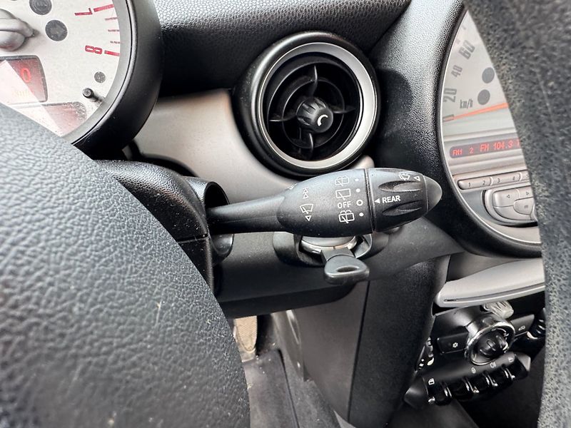 Mini One (2011) 1.6 16V - fotka 18 z 25