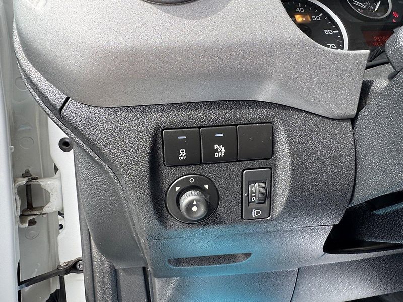 Citroën Berlingo (2015) 1.6 HDi XTR - fotka 20 z 27