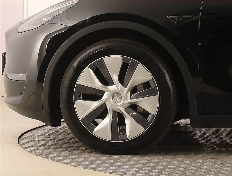 Tesla Model Y (2023) Long Range AWD 79kWh, SoH 95% - fotka 14 z 33