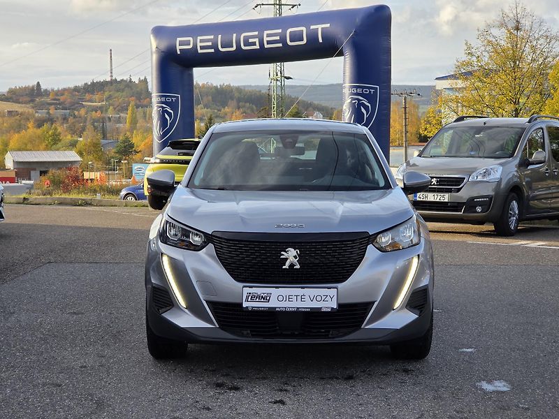 Peugeot 2008 (2020) 1.2 PT 100 ACTIVE MAN 6ST - fotka 8 z 27