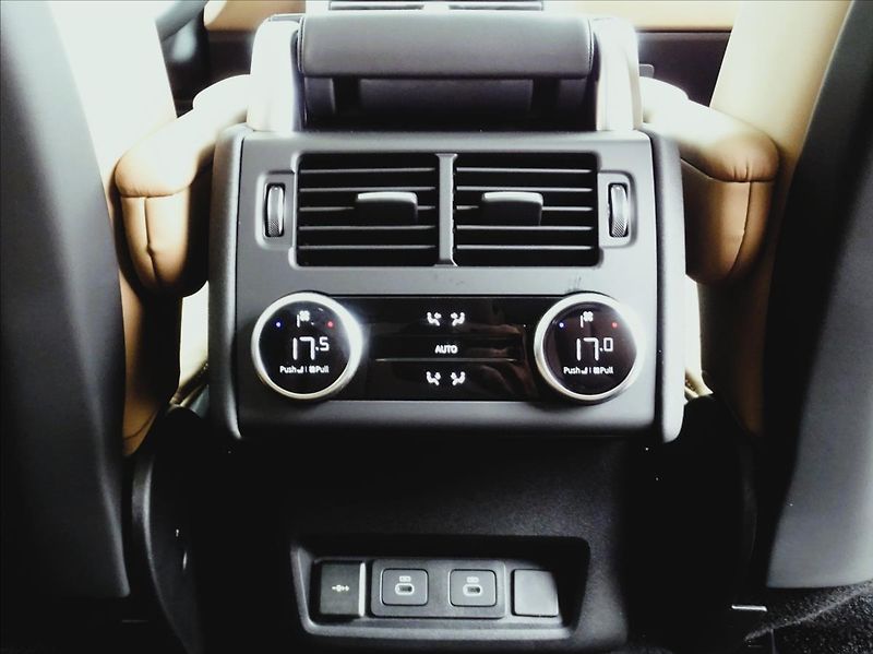 Land Rover Discovery (2026) 3,0 D350 TEMPEST Edition - fotka 34 z 42