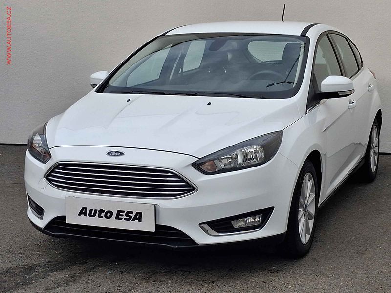 Ford Focus (2017) 1.5.EB, 1.maj,ČR, Titanium - fotka 3 z 18