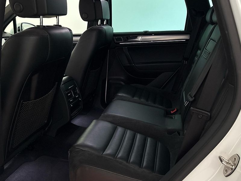 Volkswagen Touareg (2015) Exclusive V6 3,0 TDI  - fotka 7 z 35