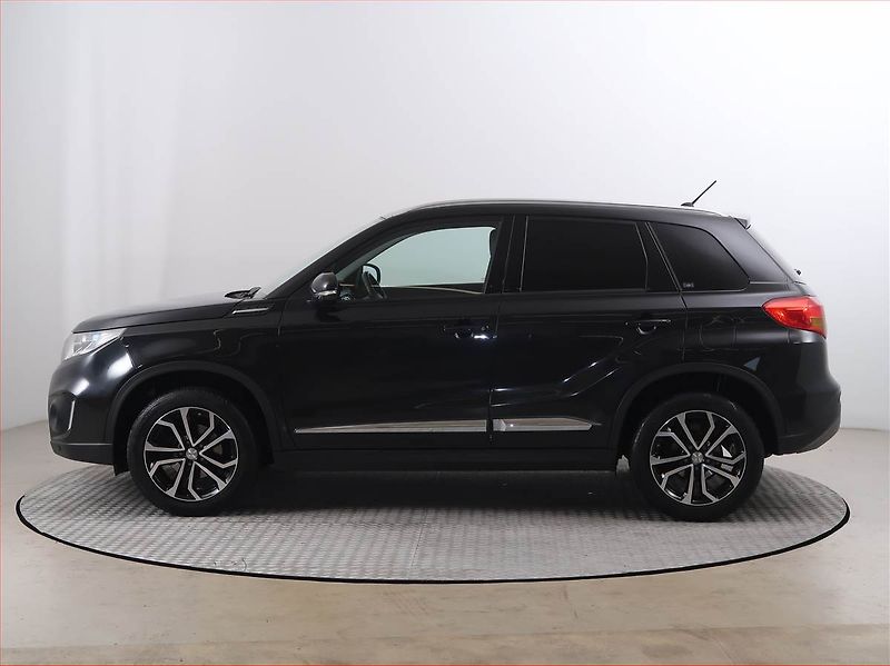 Suzuki Vitara (2016) 1.6 VVT, 4X4, Navi, Tempomat - fotka 3 z 17