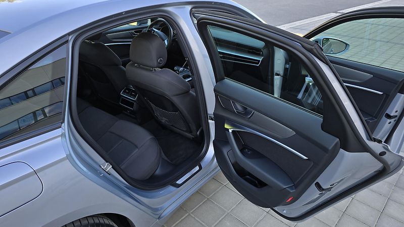 Audi A6 (2021) A6 Sport 50 TDI 4x4 tiptronic - fotka 12 z 32