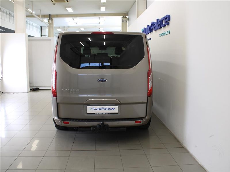 Ford Tourneo Custom 2,0 EB 136kW AT L1 27 520km! Č - fotka 4 z 17