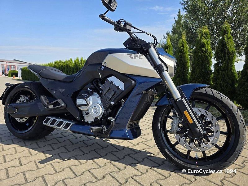 Benda LFC 700 (2026) Skladem - fotka 6 z 20