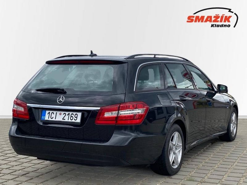Mercedes-Benz Třídy E (2012) 220 CDI (125kW) NM Aut. - fotka 5 z 28