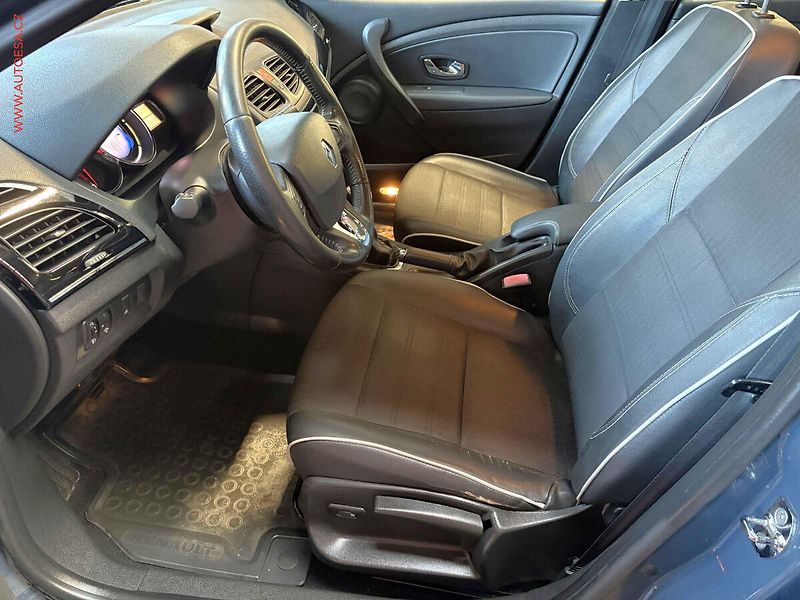 Renault Fluence (2013) 1.6i, ČR, Temp, park.asistent - fotka 9 z 15