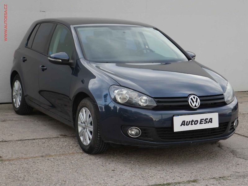 Volkswagen Golf (2010) 1.6 TDi, ČR, servis.kniha - fotografie inzerátu
