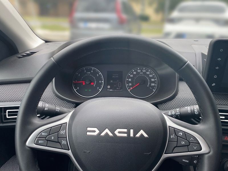 Dacia Jogger (2025) Expression Eco-G 100 7 míst - fotka 13 z 19