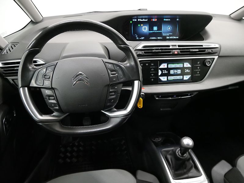 Citroën Grand C4 Picasso - fotka 22 z 24