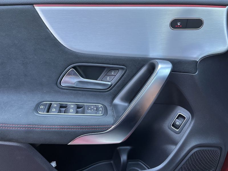 Mercedes-Benz CLA Třída 200 Shooting Brake AMG N - fotka 13 z 18